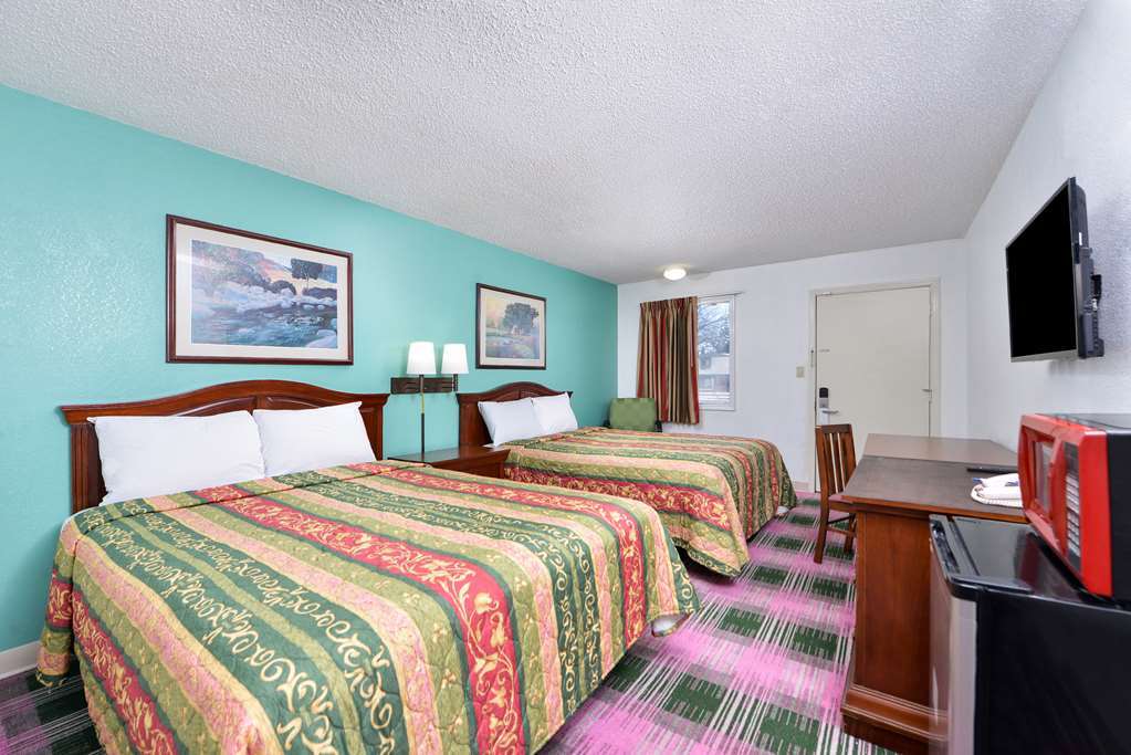 Indy Southwestern Inn-South Indianapolis Room photo