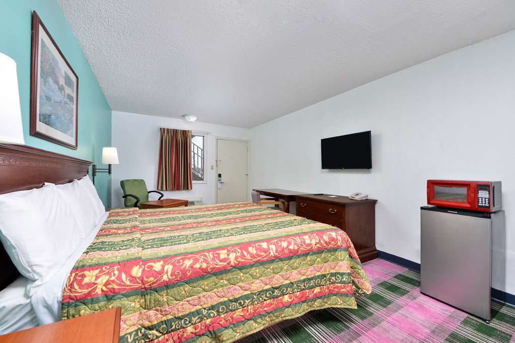 Indy Southwestern Inn-South Indianapolis Room photo